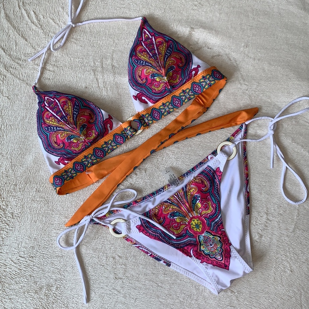 Patterned bikini